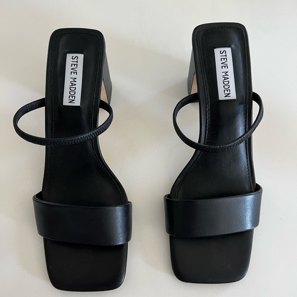 Steve Madden women’s shoes. Size 8.5